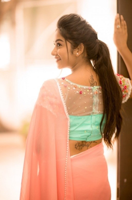 [Image: preethi-sharma-stills-photos-pictures-14.jpg]